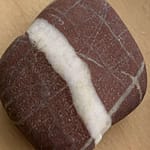 Steine Steine ruhen, sie haben ein freundliches Antlitz und sie sind uns Beispiel; denn sie warten reglos auf ihre Zeit. So sollst auch du warten.