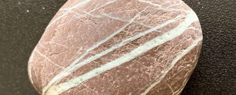 Harter Schlaf Ein gutes Gewissen ist ein sanftes Ruhekissen, Geliebte. Also Schlaf und genieße es. Auf mir lastet grau die Müdigkeit.