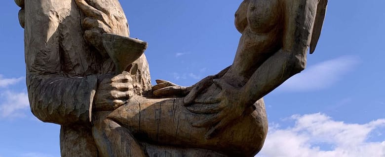 No-Haiku: Endlos Gedicht: Was hält ewig? Zärtlichkeit? Vielleicht nicht, vielleicht gerade die nicht. Aber besuchte uns nicht ein Hauch von Ewigkeit, wenn wir fortwährend grundlos zärtlich wären?