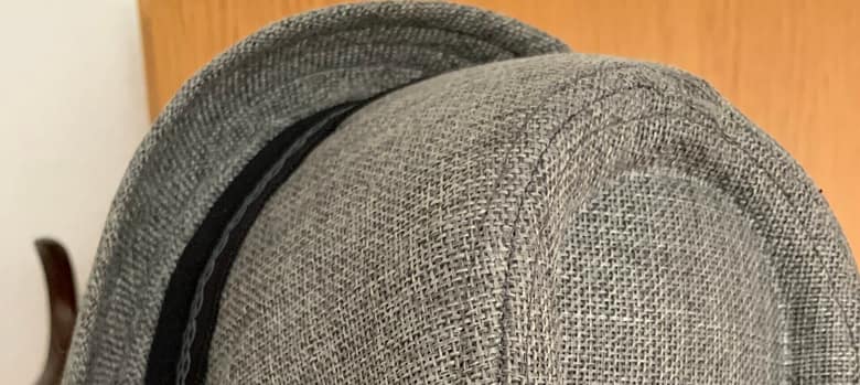 No-Haiku: Hut 2 Haiku: Hängt ein Hut am Ständer im Wartezimmer eines Nervenarztes. Tag für Tag, Woche für Woche, Monat für Monat. Das gibt uns zu denken.