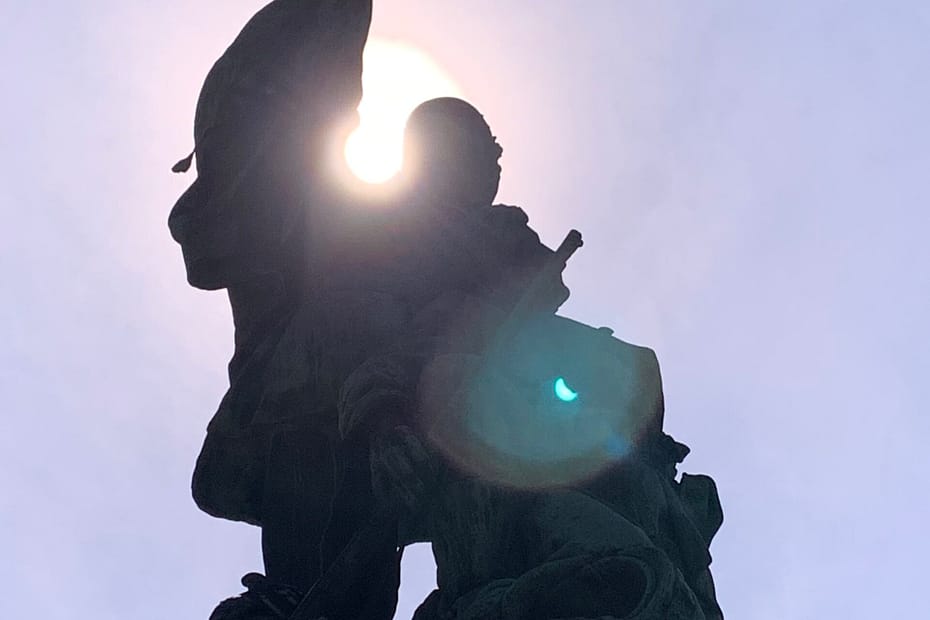 zeitgenössische Dichtung, aktuelle Poesie, zeitgemäße Verskunst, moderne Versdichtung, zeitgenössisches Dichtwerk, Vers, Reim, Poesie, Reimgedicht, reimloses Gedicht, Verskunst, Lyrik, herausragende Verse, exzellente Poesie, begeisternde Gedichte, erstklassige Dichtung, Spitzenlyrik, ausgezeichnete Verse, Meisterwerke der Lyrik