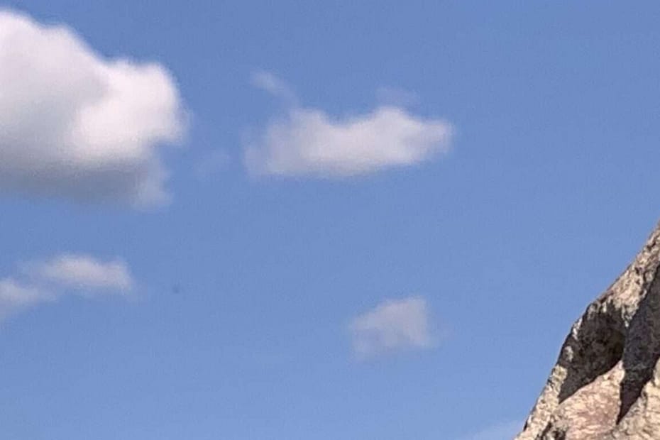 Der Fluss lässt deine Gedanken zur Ruhe kommen. Setz Dich, schaue, denke nicht nach. Der Fluss ist Dein Freund. Schenke ihm Zeit.